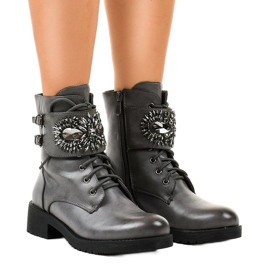 Boots femme grises à boucle et losanges 0-251 Boots femme grises à boucle et losanges 0-251