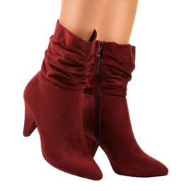 Bottes en daim marron sur le poteau F027 rouge Bottes en daim marron sur le poteau F027 rouge