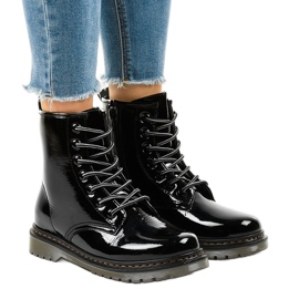 Boots laquées noires TL142-1 le noir