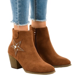 Boots en daim marron sur le poteau étoile L88-163 brun