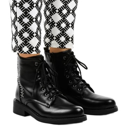 Bottines plates noires pour femmes à clous BM163