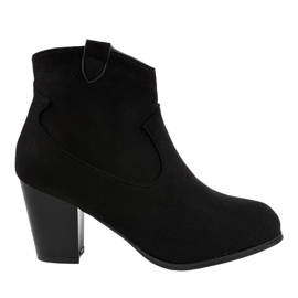 Bottines en daim noir sur le poteau F166-5 le noir