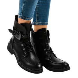 Bottes noires à boucles 404 le noir