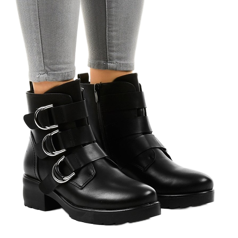 Bottines plates femme noires à boucles BZ66010 le noir