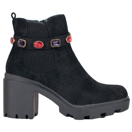 Seastar Bottes sur la plate-forme noir