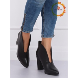 Bottes noires avec découpe noire RB38P qualité II II noire