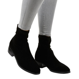 Bottes isolées plates noires pour femmes CN877 le noir Bottes isolées plates noires pour femmes CN877 le noir
