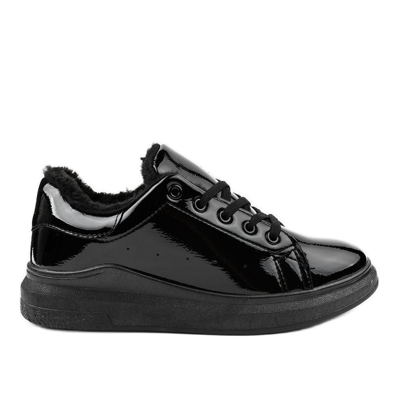 Baskets isolées noires TL140-1 le noir