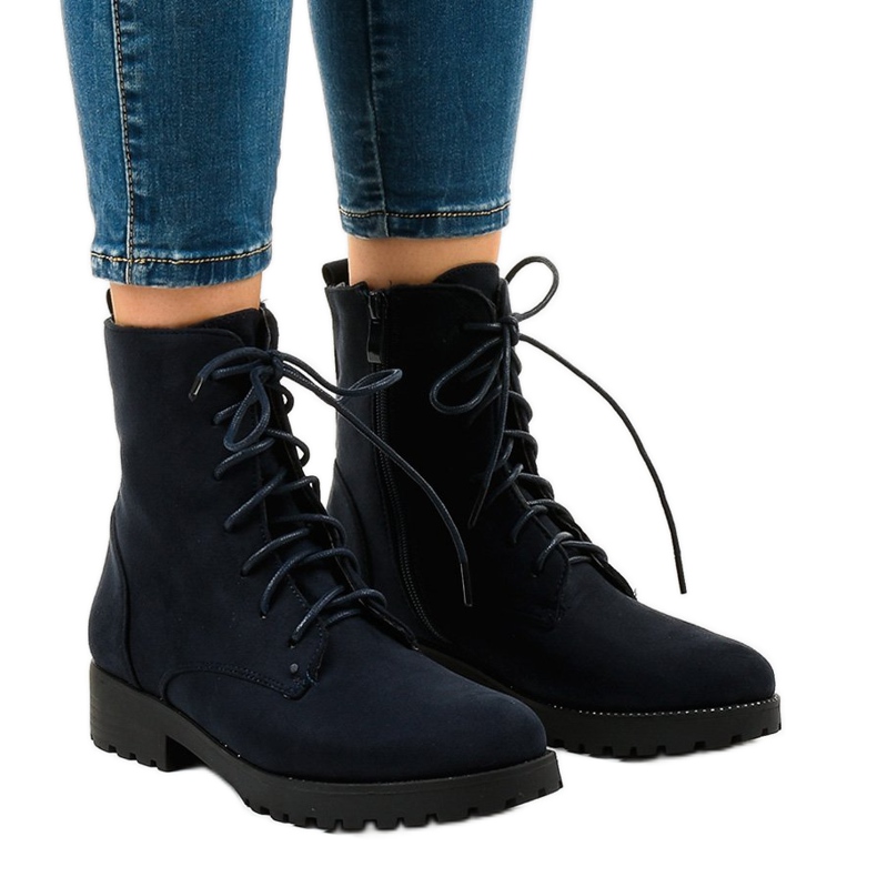 Bottines à lacets en daim bleu marine C-7192