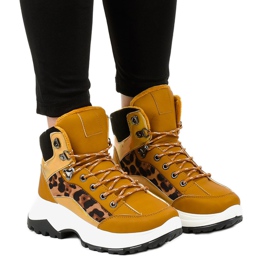 Baskets femme marron isolées F-19208-3 brun jaune