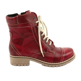 Bottes isolées avec un curseur Naszbut 845 rouge