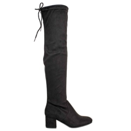 Seastar Cuissardes noires sur un poteau le noir