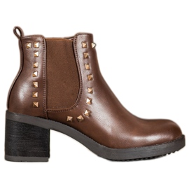 Top Shoes Bottes à clous brun