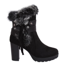 Bottines noires à talons avec fourrure SP05 Black