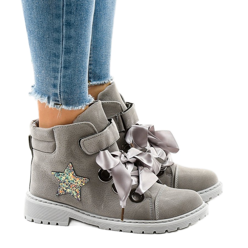 Chaussures de randonnée grises avec une étoile TL51-3