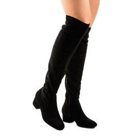Bottes en daim noir sur le poteau 995-38 le noir