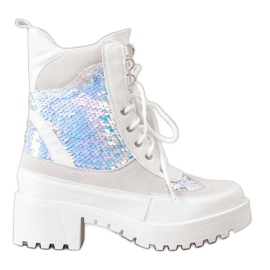Seastar Bottes sur la plate-forme de mode blanche