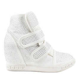 Baskets compensées blanches avec clous KLS-112-3