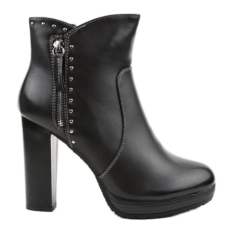 Bottes grises isolées sur le poteau 88057 Bottes grises isolées sur le poteau 88057