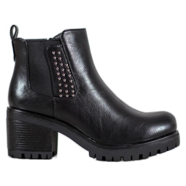 J. Star Bottes chaudes sur le poste noir