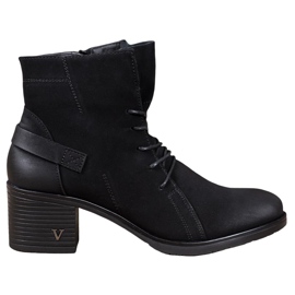 Bottines à lacets sur le poteau VINCEZA noir