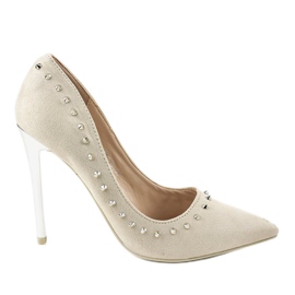 Escarpins beiges sur un talon NF-04