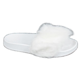 SHELOVET Pantoufles En Caoutchouc Avec Fourrure blanche SHELOVET Pantoufles En Caoutchouc Avec Fourrure blanche