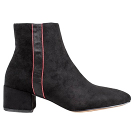 SHELOVET Bottines en daim avec ceinture décorative noir