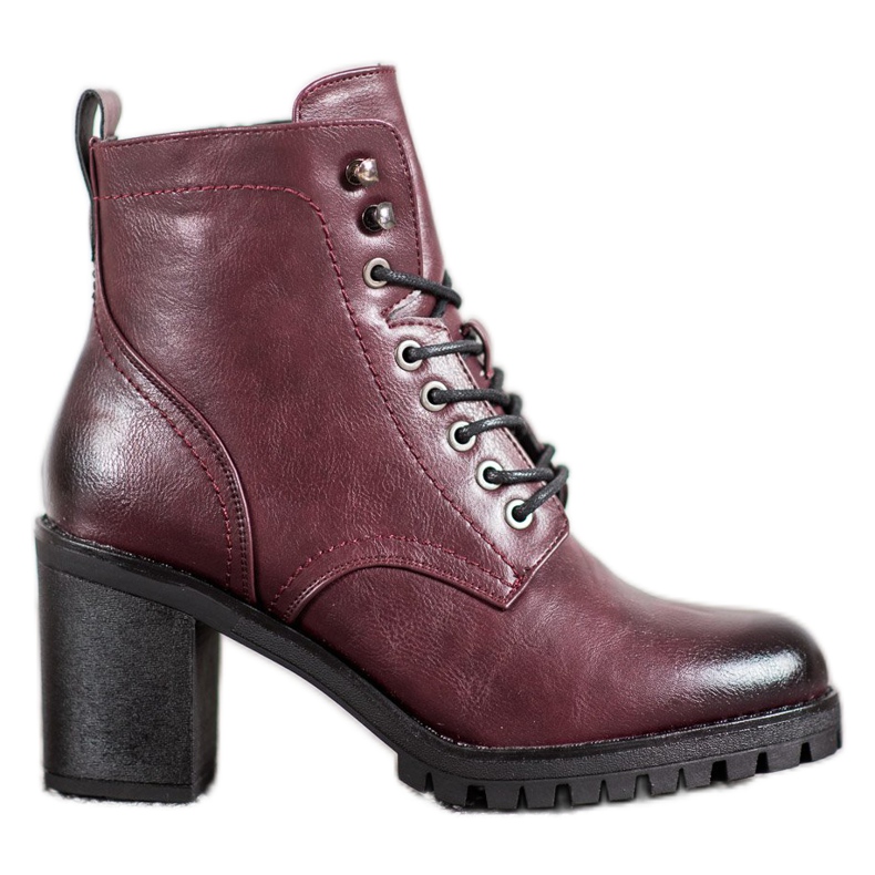 M.Daszyński Bottines à lacets sur un poteau rouge