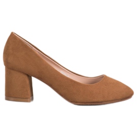 Fama Escarpins en daim sur un pilier brun