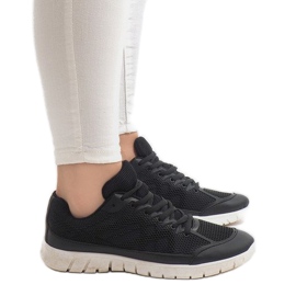 Baskets de sport noires avec mesh X-18 le noir