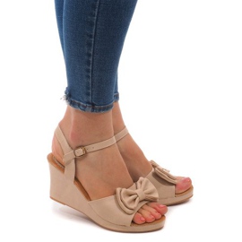 Sandales compensées WF-61 Beige le noir