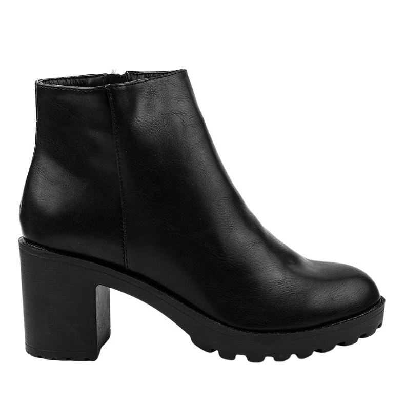 Bottines noires sur le poteau LL21 le noir