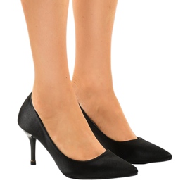 Escarpins noirs à talons bas 1756-255