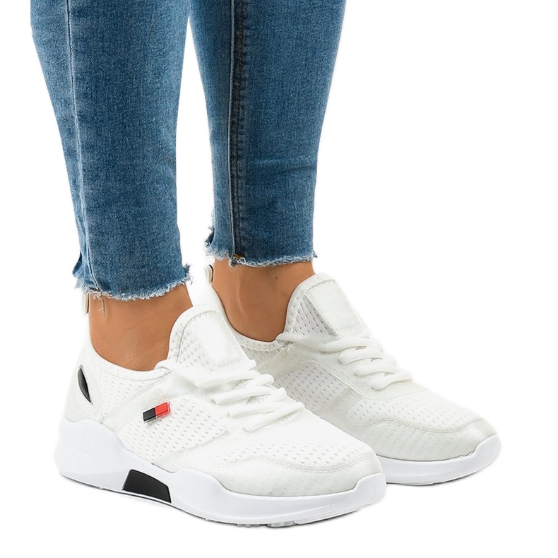 Chaussures de sport pour femmes blanches SH809