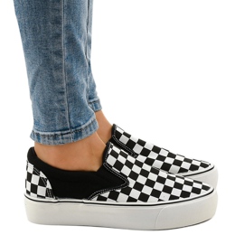 Baskets à enfiler noires B5138-B blanche