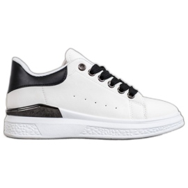 SHELOVET Baskets sur la plate-forme avec cuir écologique blanche