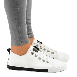1016 baskets classiques blanches le noir