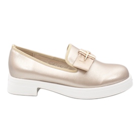 Chaussures à enfiler dorées sur la plateforme JFL656-3