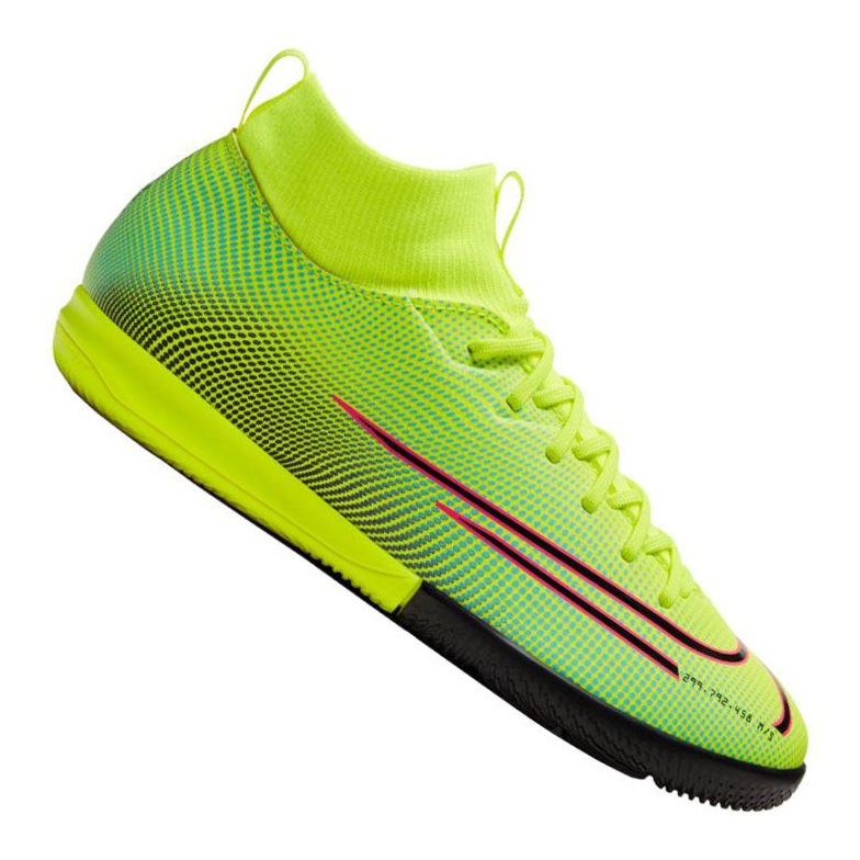 Nike Superfly 7 Academy Mds Ic Jr BQ5529-703 multicolore jaunes Nike Superfly 7 Academy Mds Ic Jr BQ5529-703 multicolore jaunes