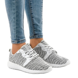 Chaussures de sport blanches pour femmes 7-6875C multicolore
