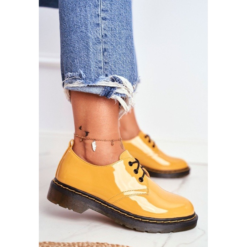 SEA Chaussures femme laquées jaunes NC991 SEA Chaussures femme laquées jaunes NC991