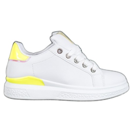 SHELOVET Chaussures de sport en cuir écologique blanche jaune SHELOVET Chaussures de sport en cuir écologique blanche jaune