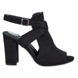 Seastar Sandales élégantes sur un bar noir