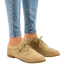 Chaussures ajourées beiges à clous MJ1125