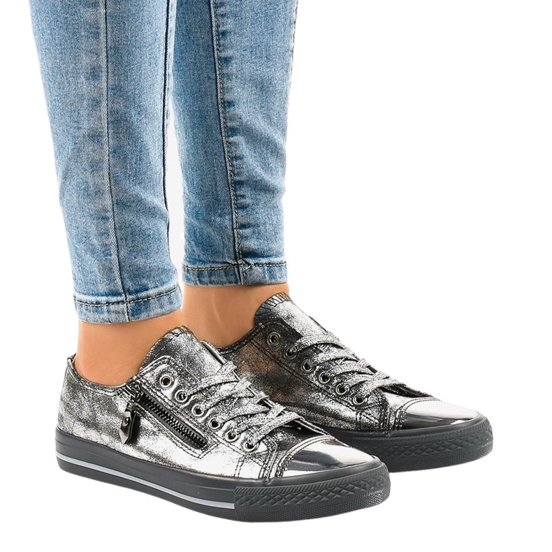 Baskets grises brillantes TL-64