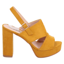 Sandales sur le poteau miel 9R02 Jaune