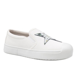Baskets à enfiler blanches avec une étoile JT28-41