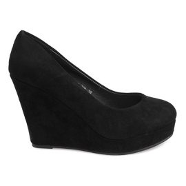 Escarpins en daim noir sur la semelle compensée LEI-108