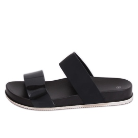 Noir CK66P Chaussons noirs avec lanières en caoutchouc le noir Noir CK66P Chaussons noirs avec lanières en caoutchouc le noir